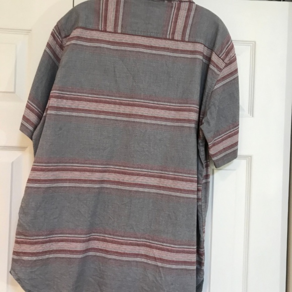 BUNDLE! 2 Casual Men's XL Short Sleeve Button Down - Picture 6 of 7